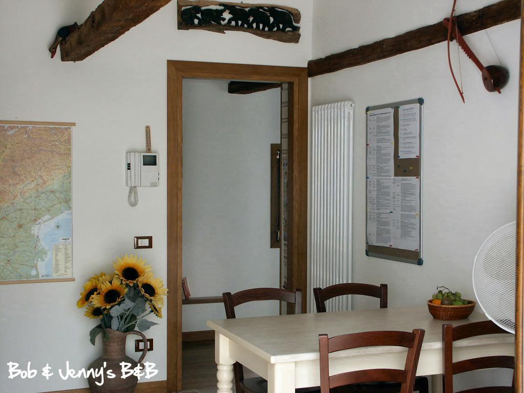 Bob And Jenny'S B&B Vicenza Bagian luar foto